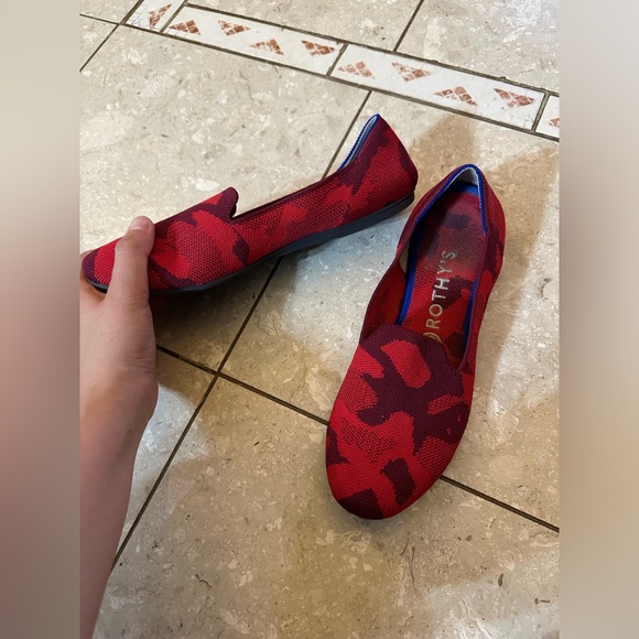 Rothy's The Flat Retired Red Camo Taupe Bottom Round Toe Ballet Flats Size 8 - Picture 4 of 6